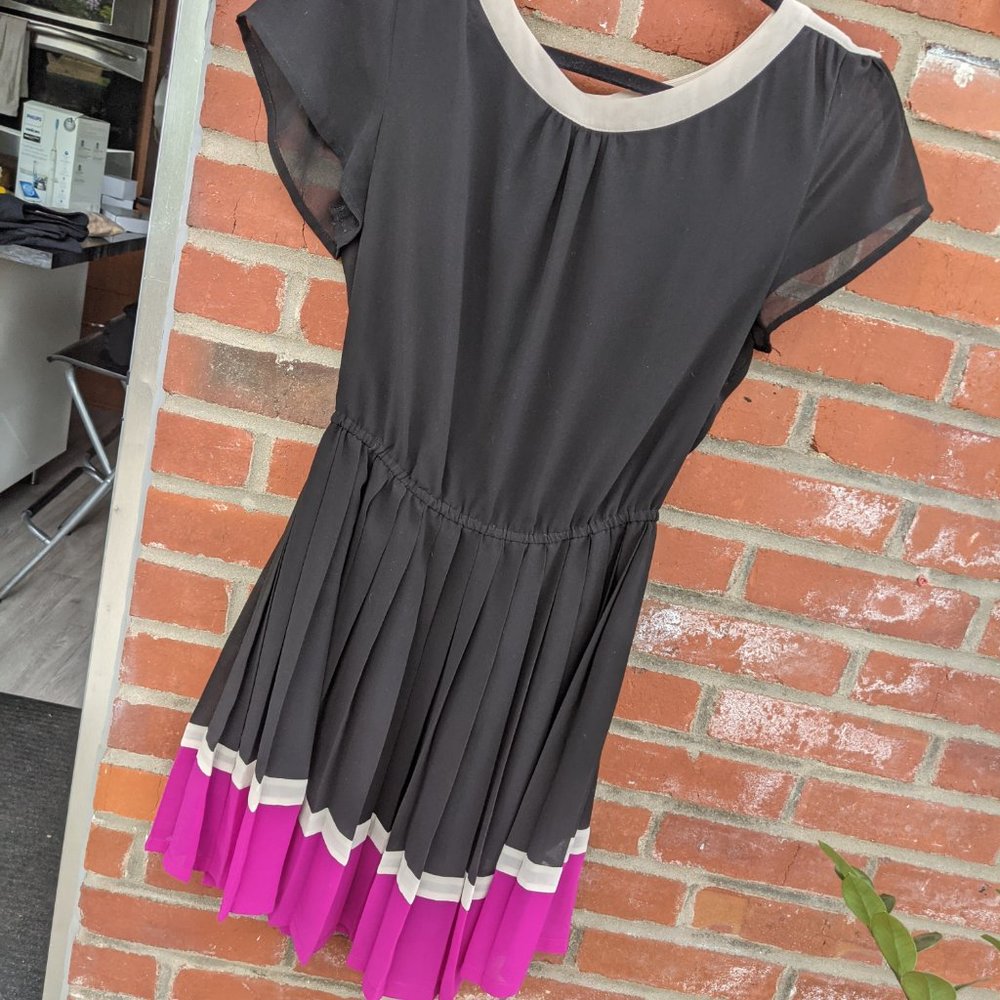 Chiffon pleated dress